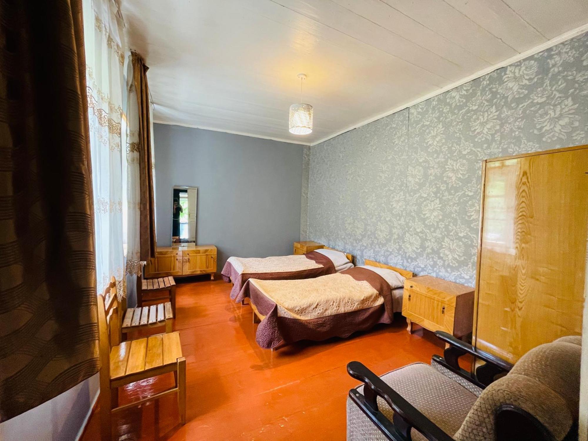 Guesthouse Am Museum ميستيا المظهر الخارجي الصورة