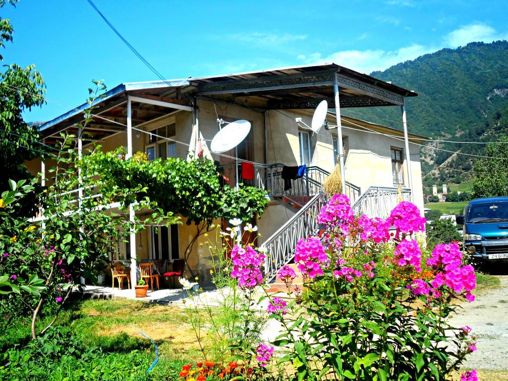 Guesthouse Am Museum ميستيا المظهر الخارجي الصورة